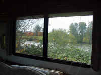 or09t.jpg (73451 bytes)